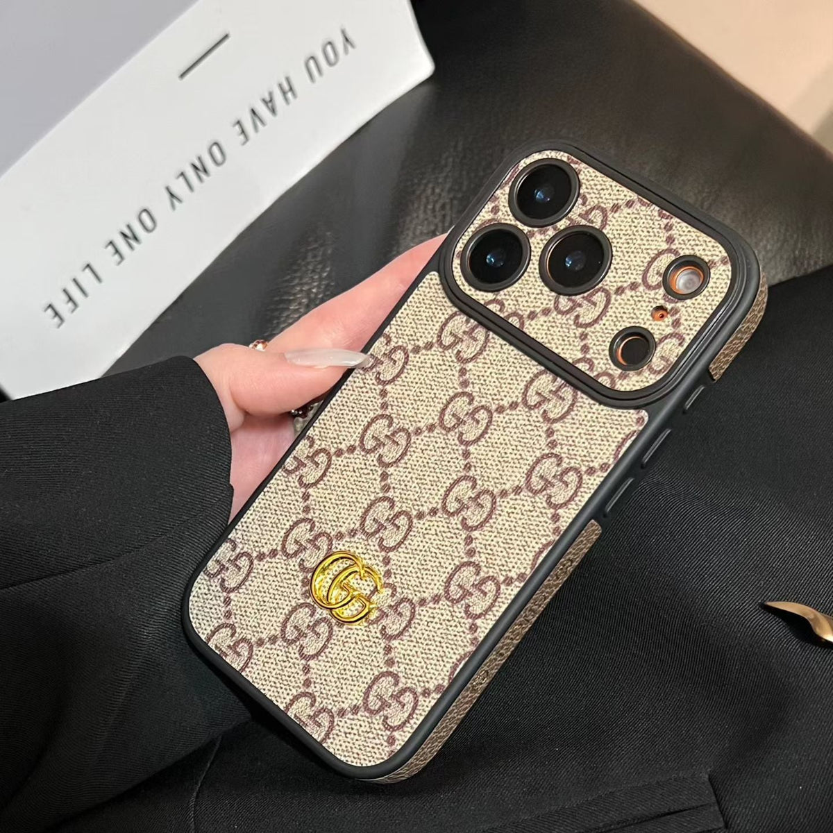 Luxury Minimal Classic Pattern Case - iPhone 12-18 Pro & Pro Max