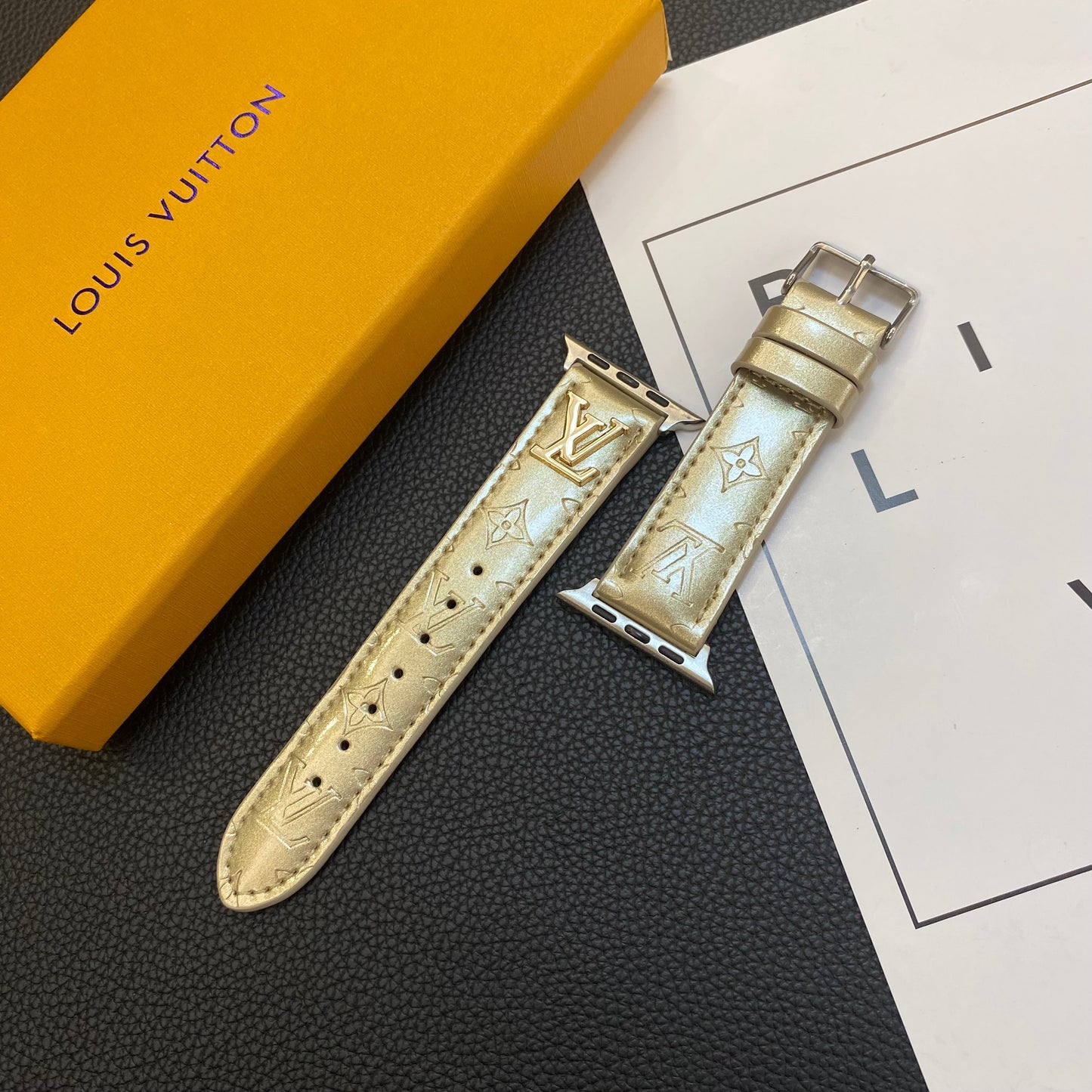 GLOSSY LEATHER APPLE WATCH STRAP LUXURY METAL LOGO Roxy New 2