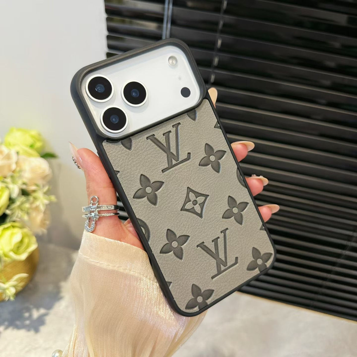 Louis V Luxury Phone Case For iPhone 12-18 Pro & Pro Max