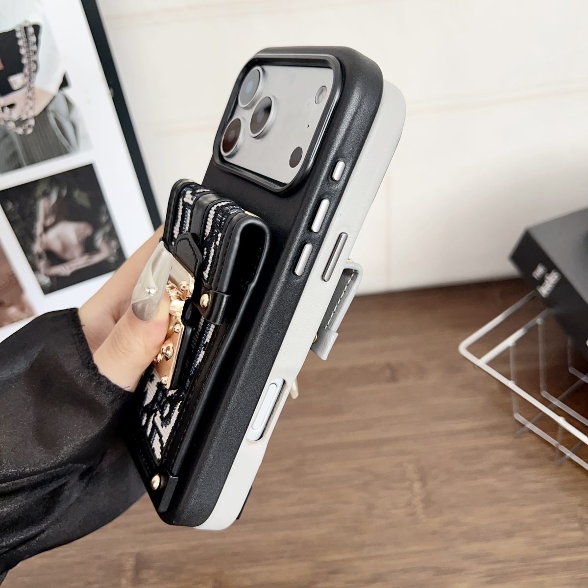 Fashion Dior Crossbody Phone Case iPhone 13-17 Series