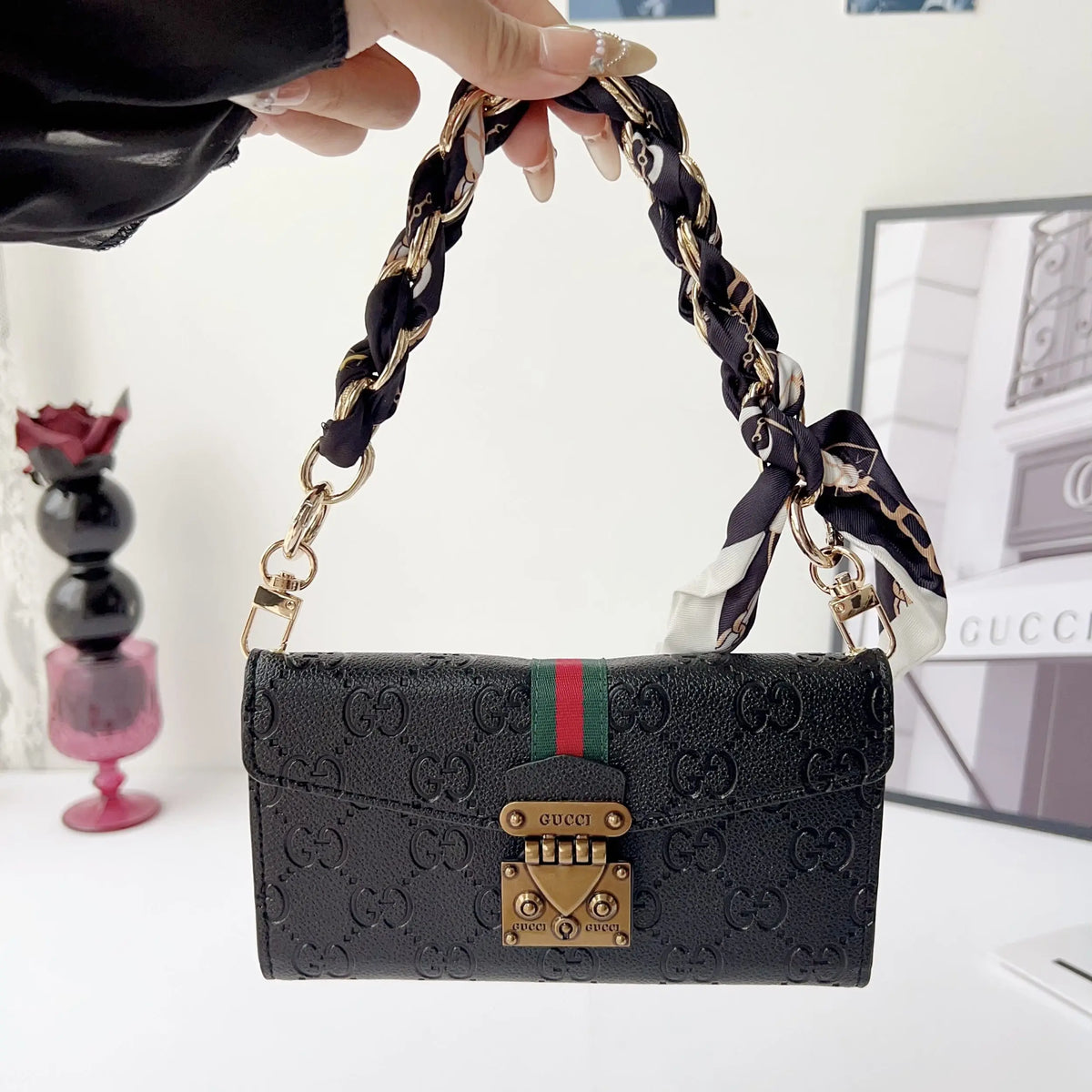Luxury Mini Shoulder Bag Case - iPhone 12-18 Pro & Pro Max